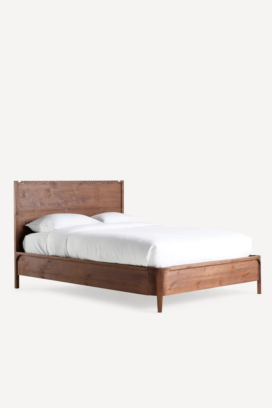 estructura de cama de madera aria