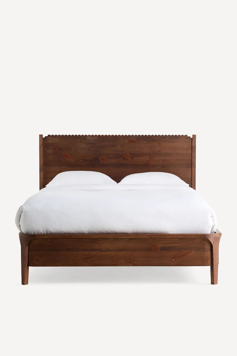 estructura de cama de madera aria