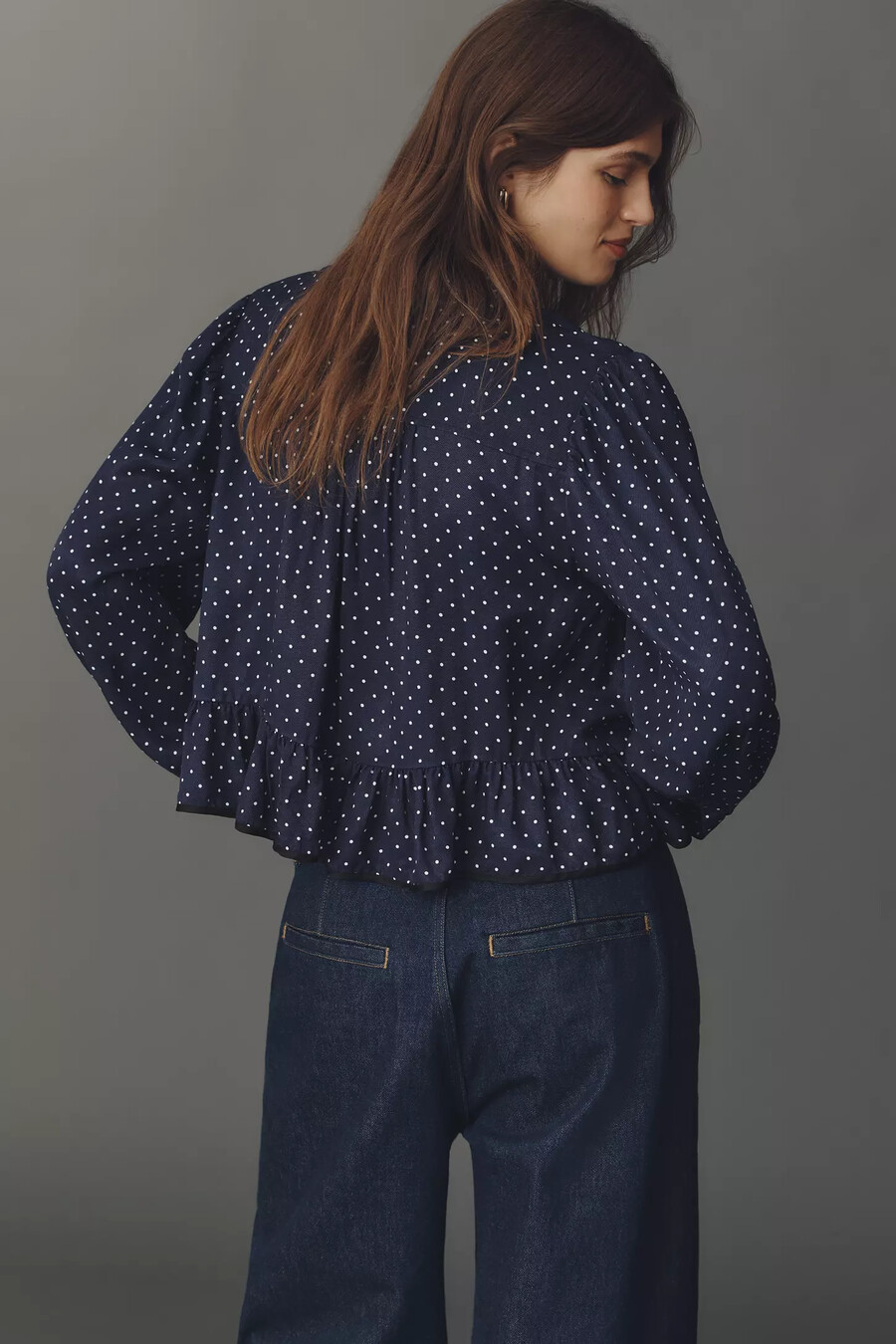 camisa de botones con volantes sedosos de maeve