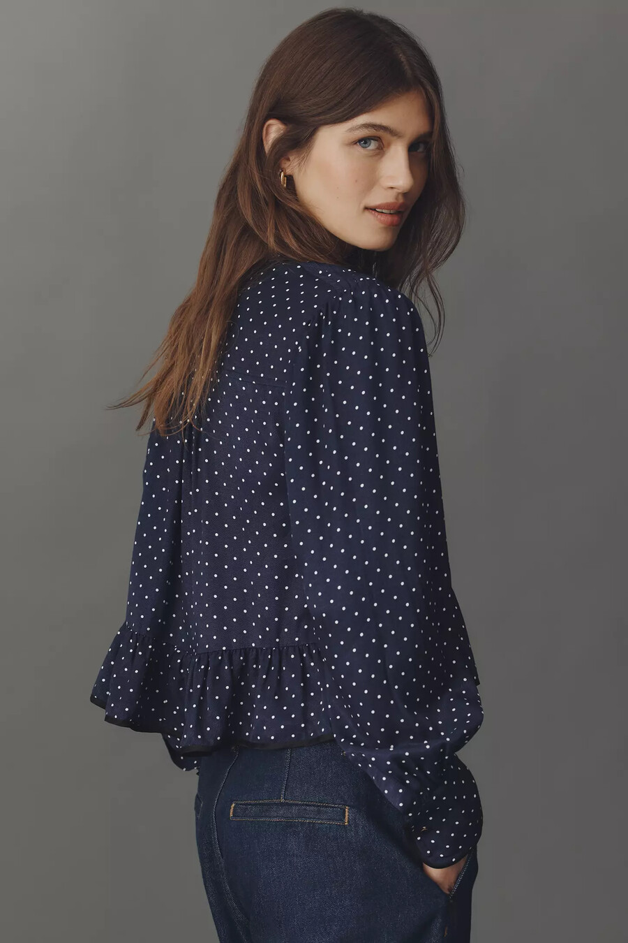 camisa de botones con volantes sedosos de maeve