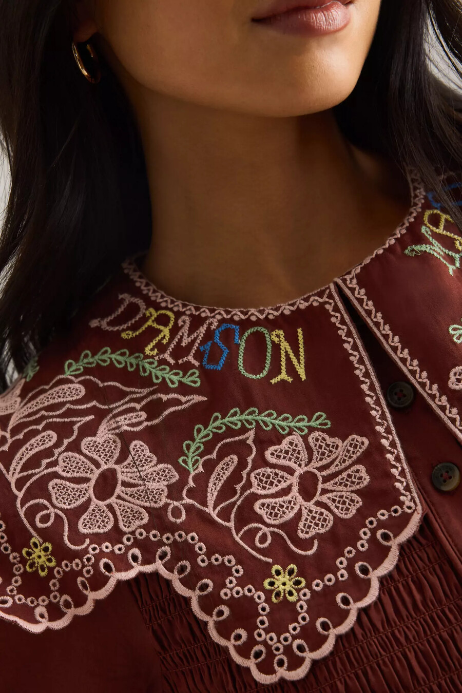 blusa bordada con helecho de ciruela damasco