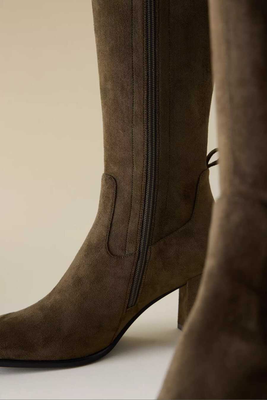 botas hasta la rodilla de lava caliente de jeffrey campbell