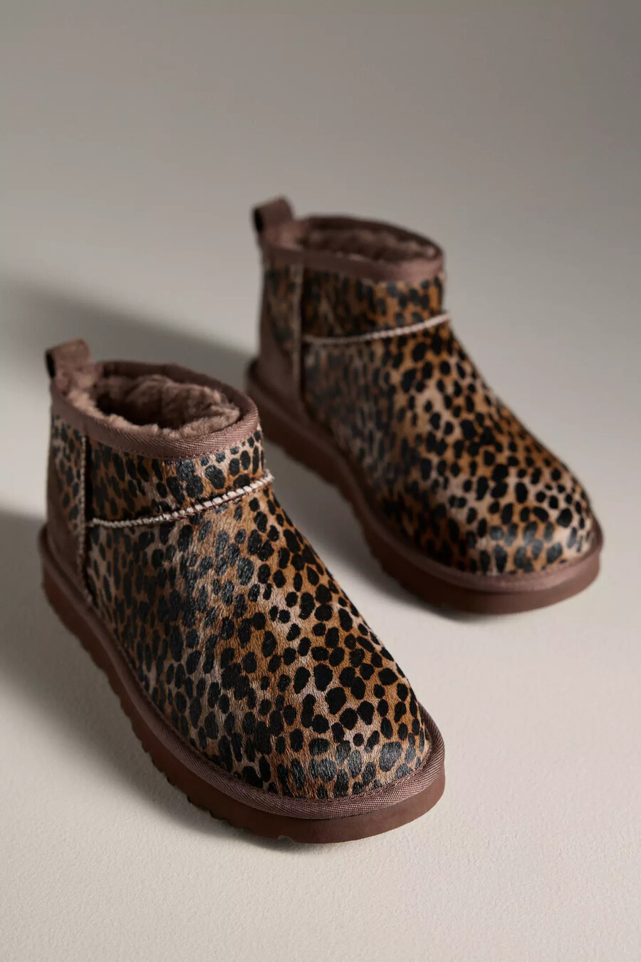 botas ugg caspian classic ultra mini