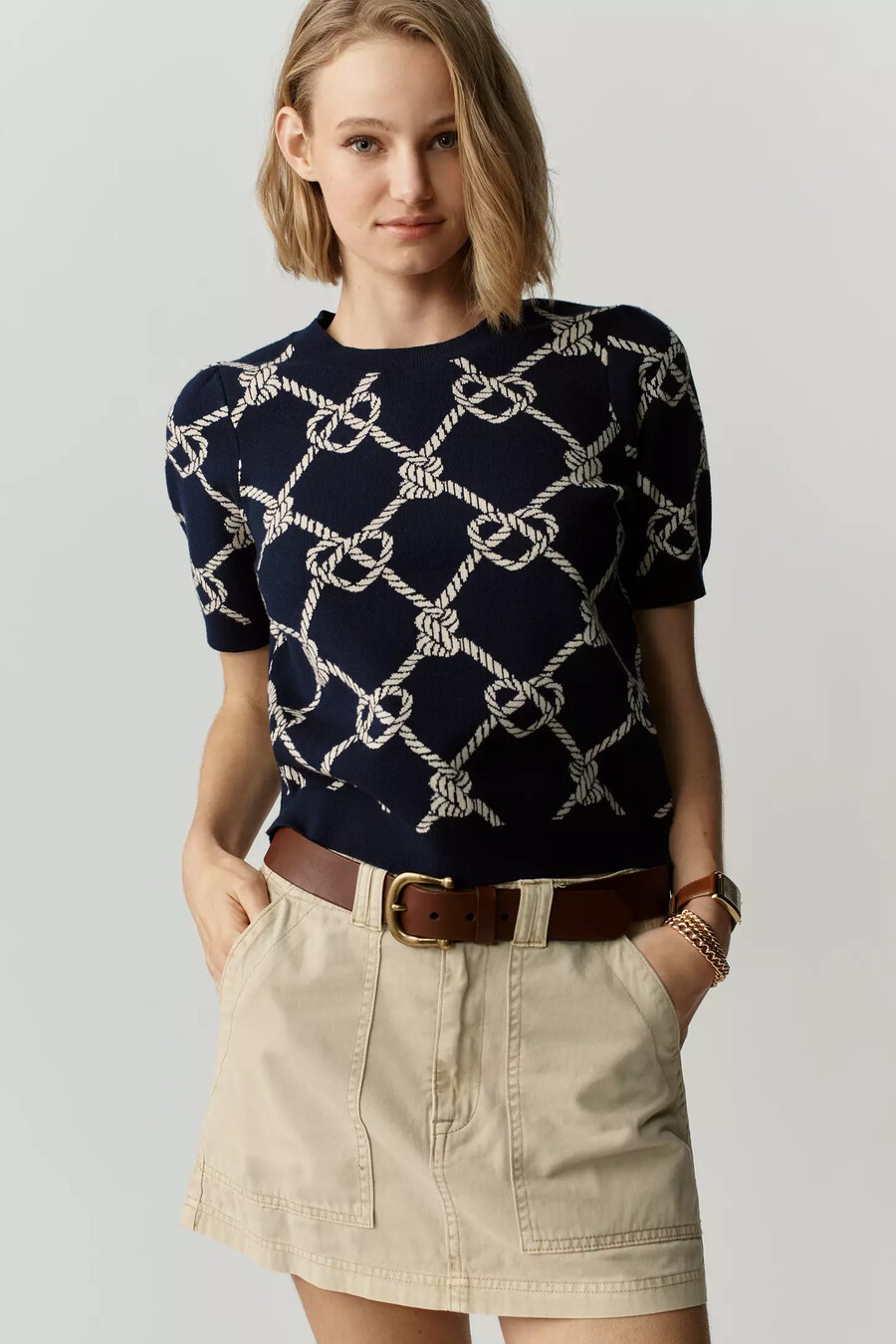 top de punto con mangas abullonadas y estampado de fresas sloane