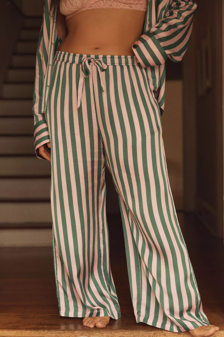 pantalones de pijama sedosos de anthropologie