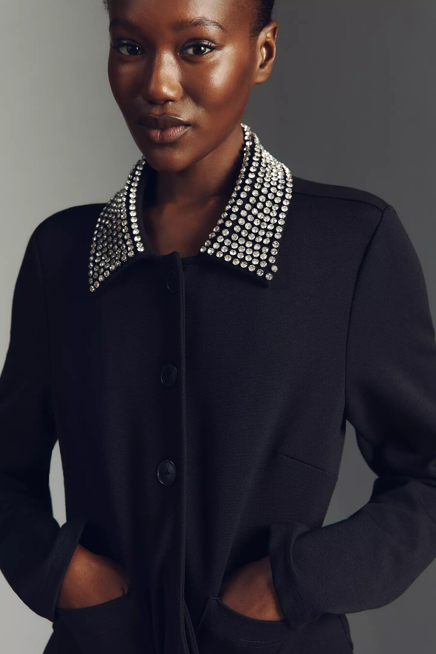 chaqueta corta de punto con cuello adornado de maeve