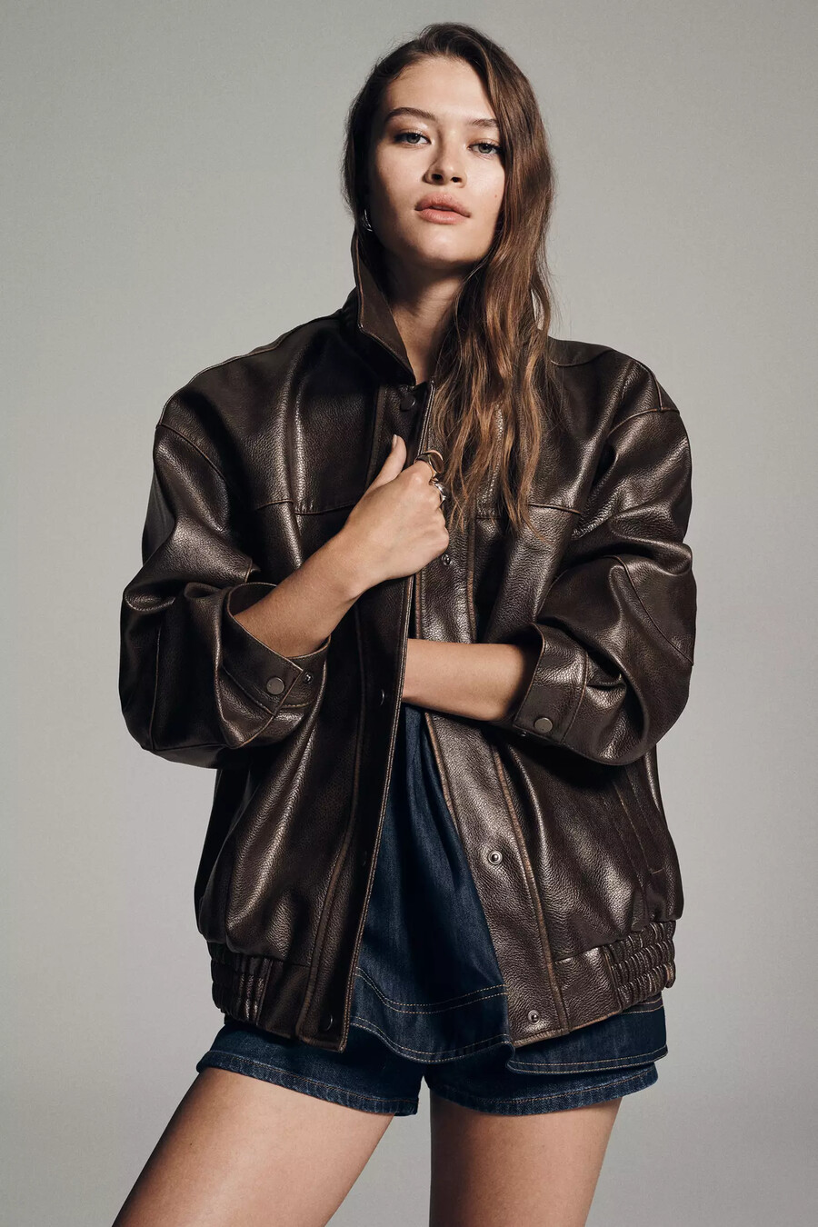 chaqueta extragrande de piel sintética lavada pilcro