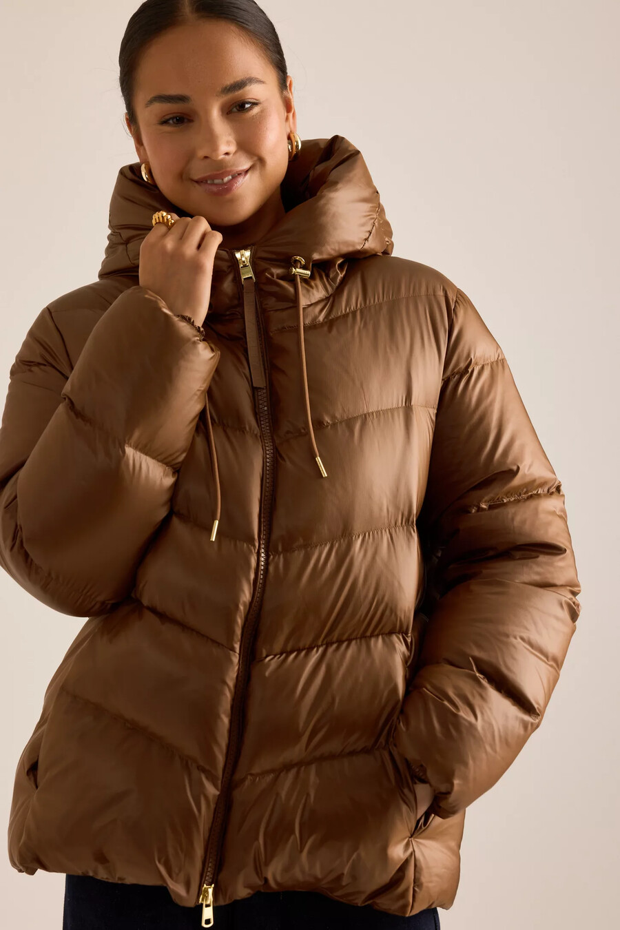 chaqueta ligera de plumón varley madelina