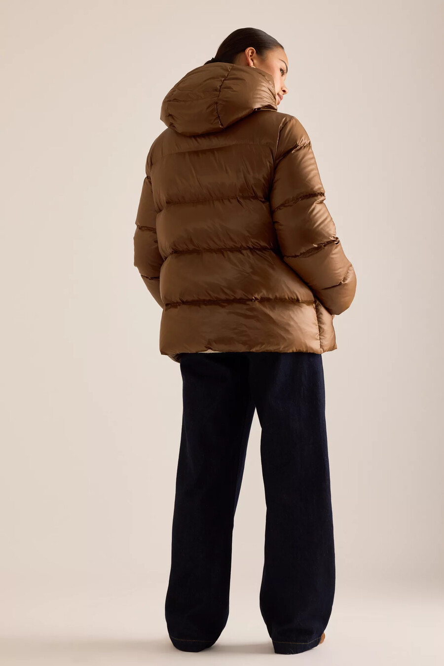 chaqueta ligera de plumón varley madelina