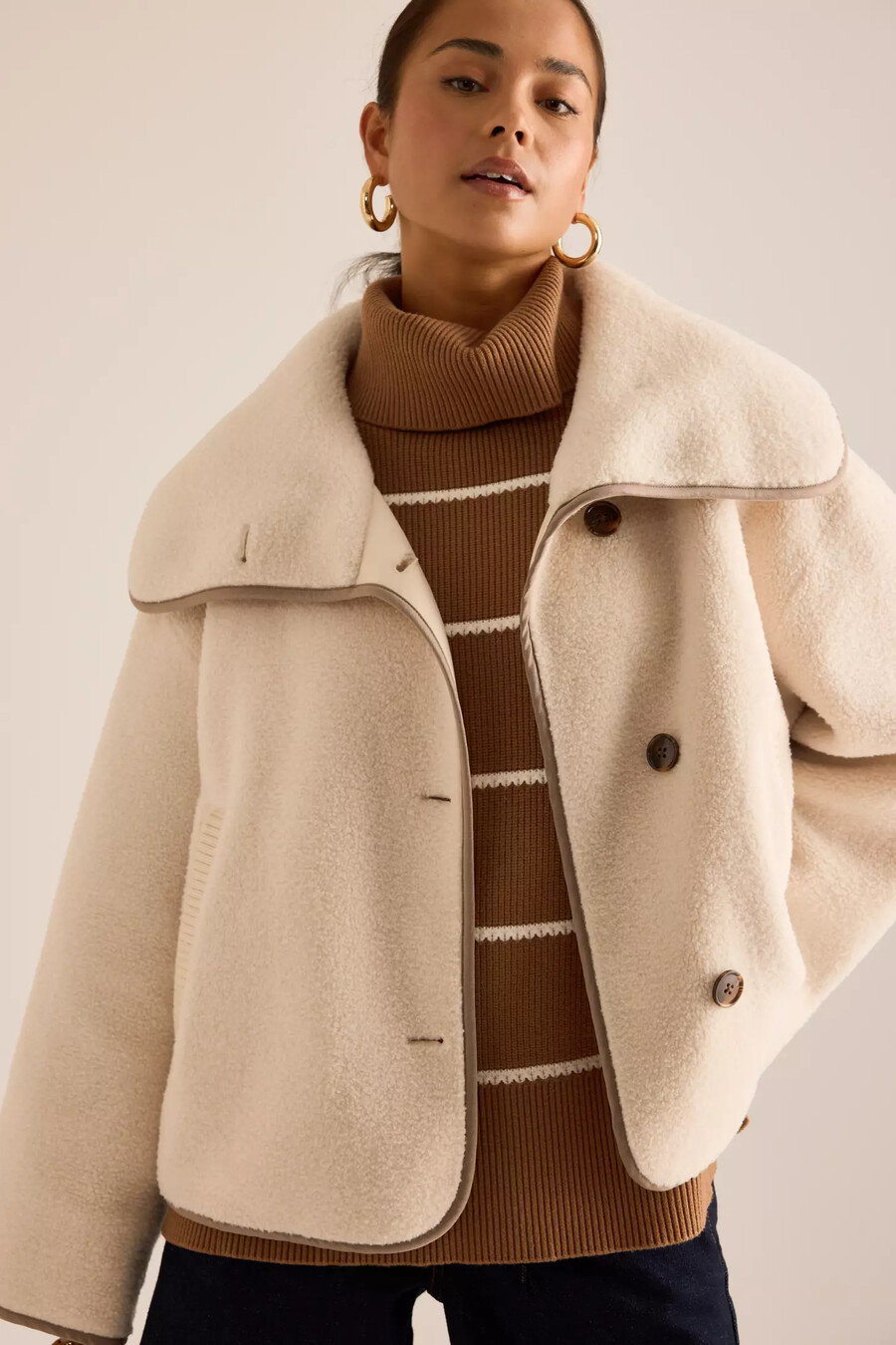chaqueta sherpa boxy romane de varley