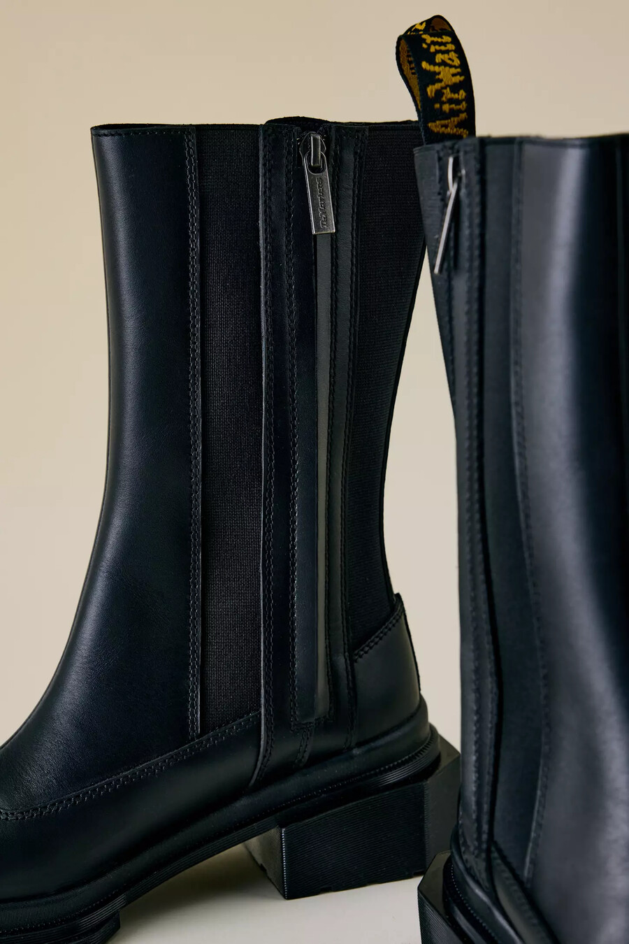 botas chelsea de cuero dr. martens maybole hi