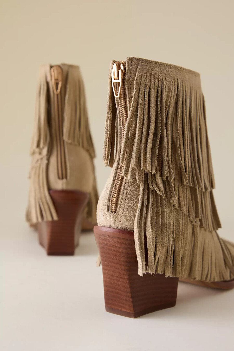 botas dolce vita torey de ante con flecos