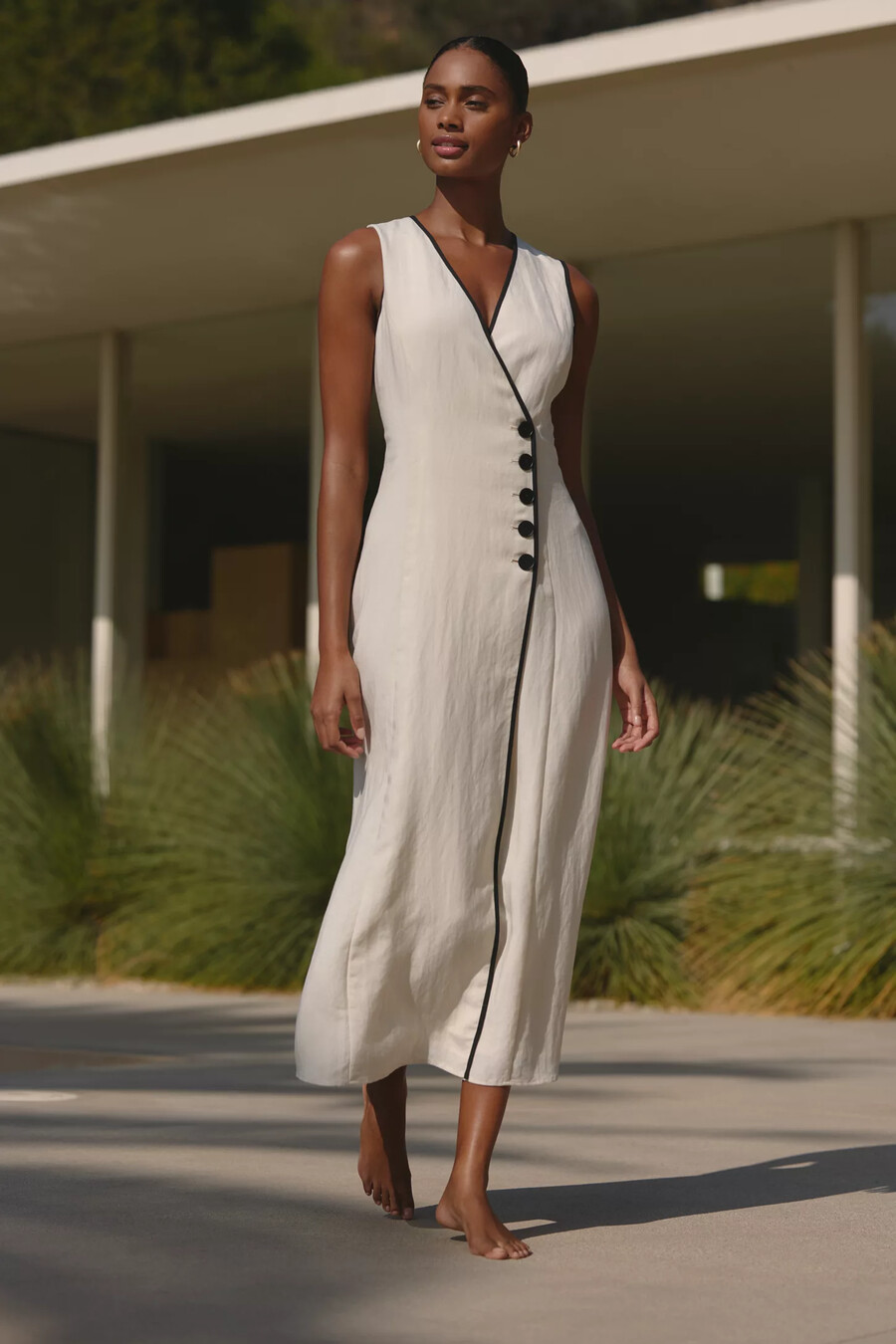 vestido midi cruzado sin mangas mare mare