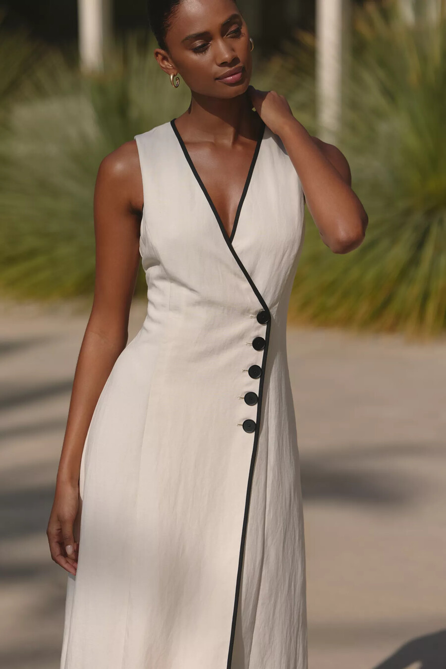 vestido midi cruzado sin mangas mare mare
