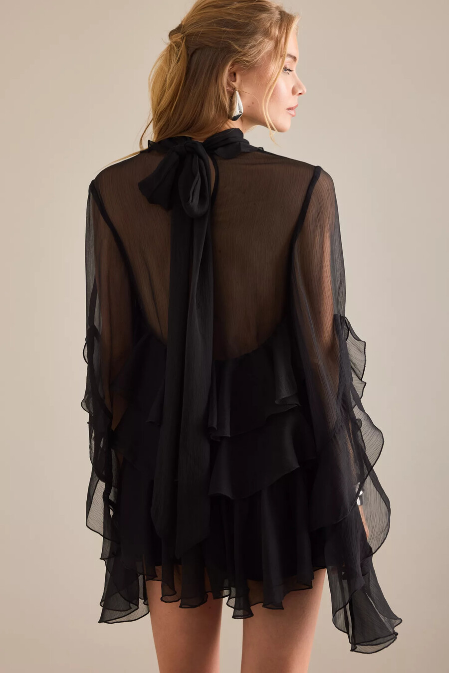 vestido mini con volantes anyssa de bardot