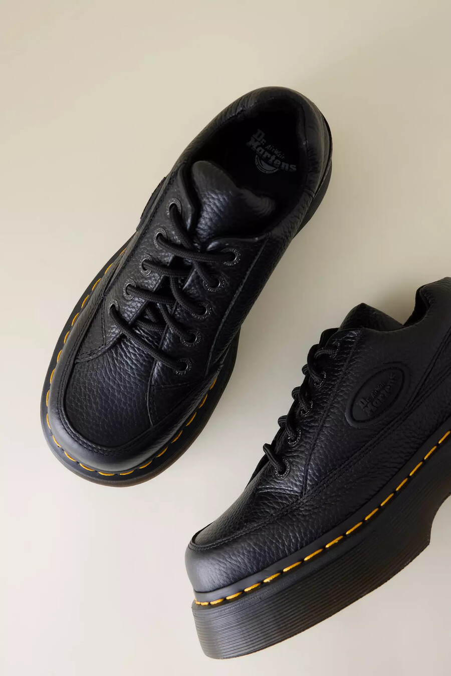 zapatos dr. martens buzz de 5 ojales