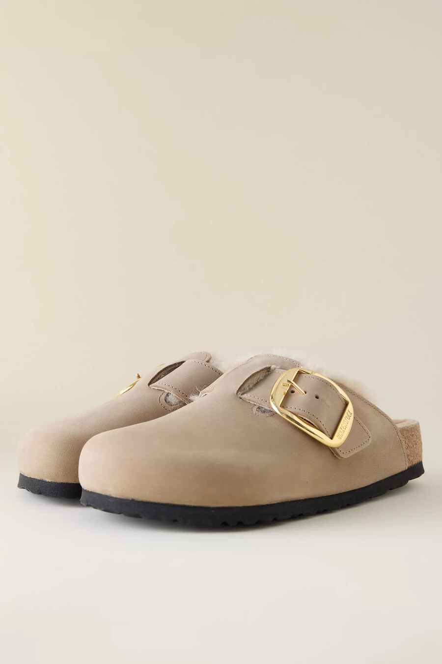 zuecos de piel de oveja con hebilla grande birkenstock boston
