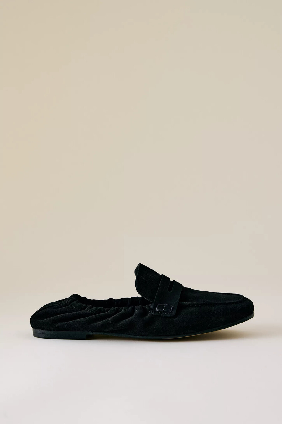 mocasines de vela intencionalmente en blanco