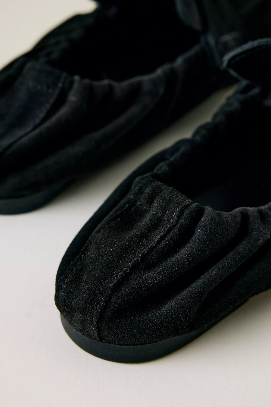 mocasines de vela intencionalmente en blanco
