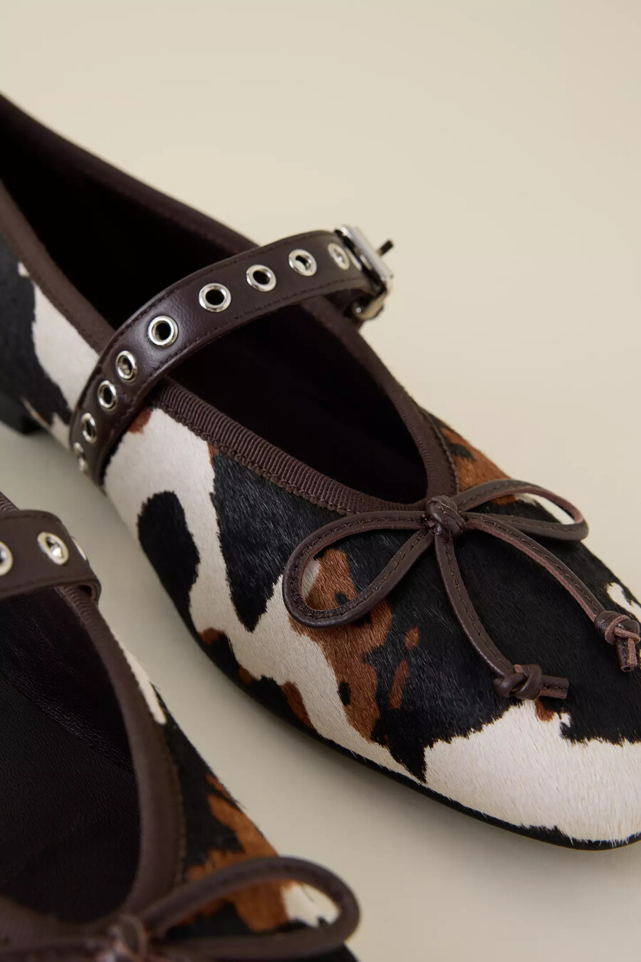 bailarinas con estampado de vaca bibi lou nashira