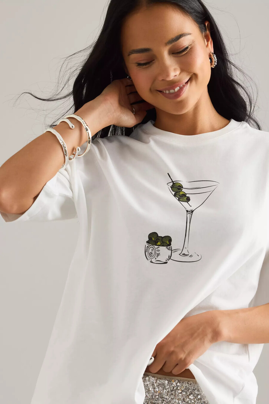 camiseta gráfica de martini never fully dressed