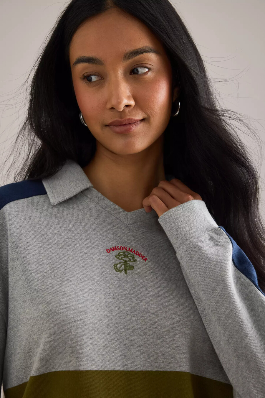 top de rugby con cuello en v damson madder verity