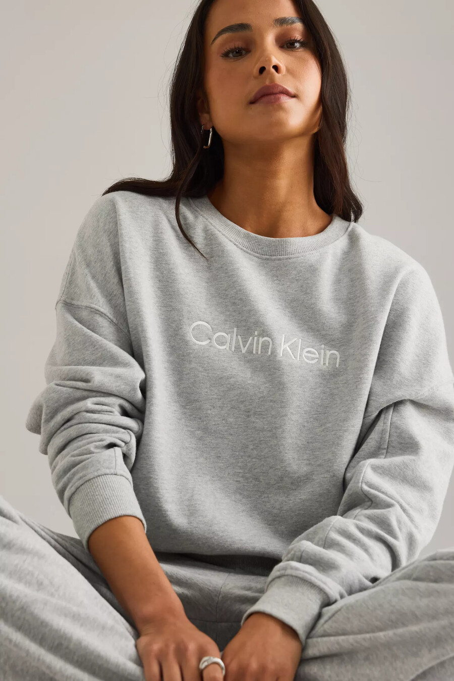 sudadera corta de calvin klein