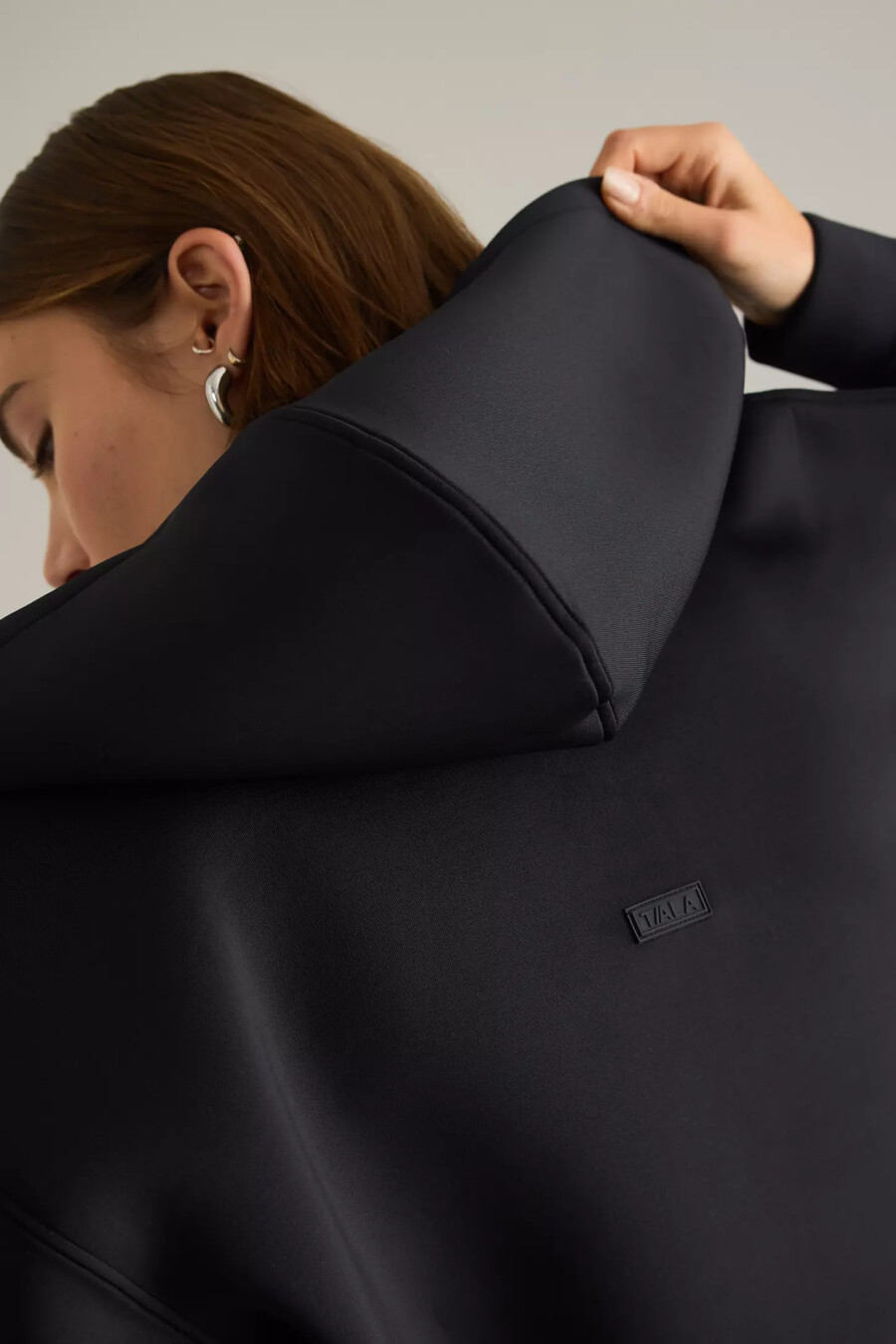 sudadera con capucha y cremallera tala spacer