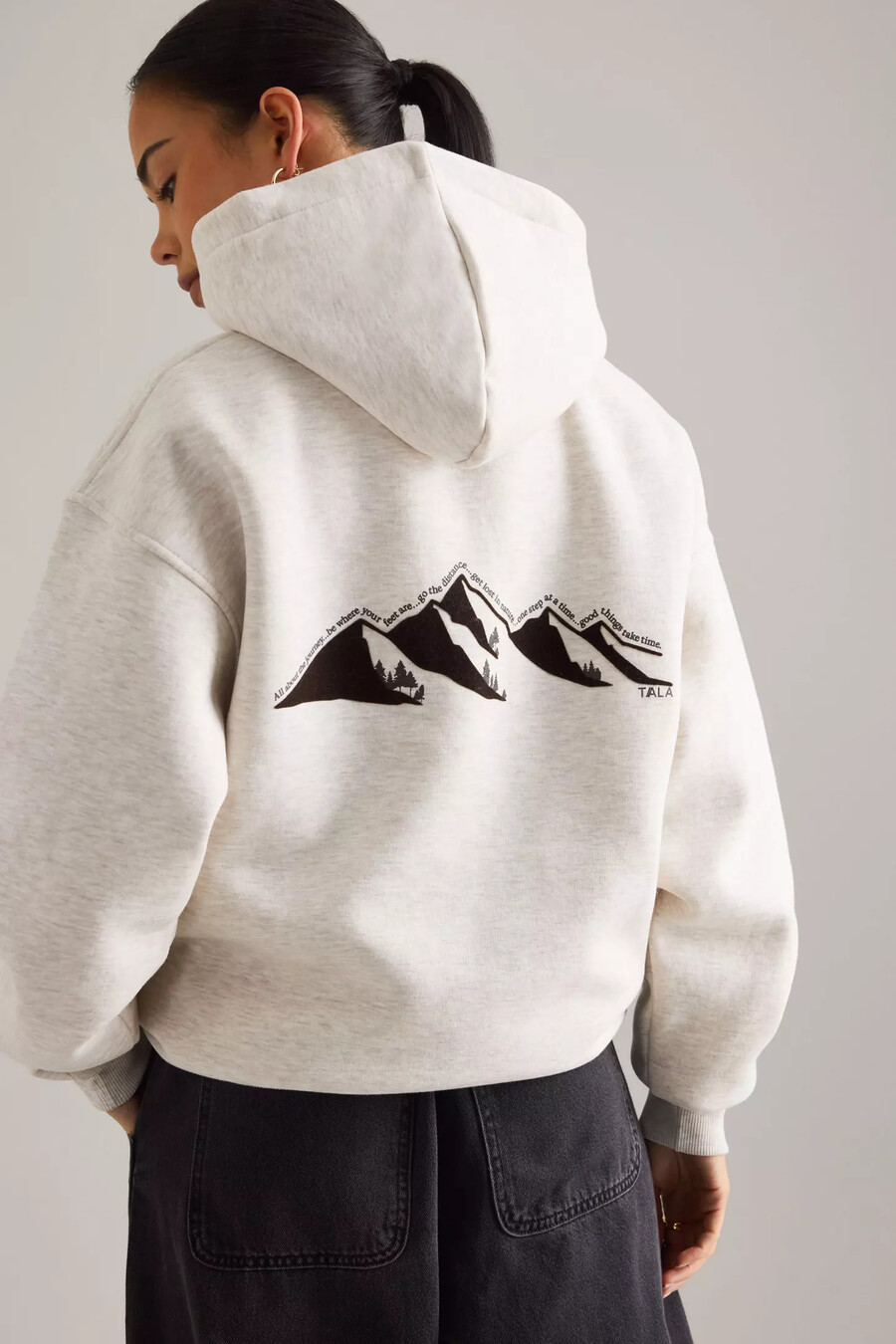 sudadera con capucha extragrande con gráfico para exteriores tala