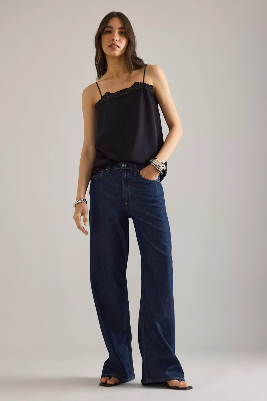 vaqueros de tiro medio y pierna ancha logan de rag bone
