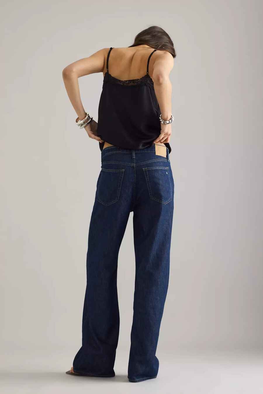 vaqueros de tiro medio y pierna ancha logan de rag bone
