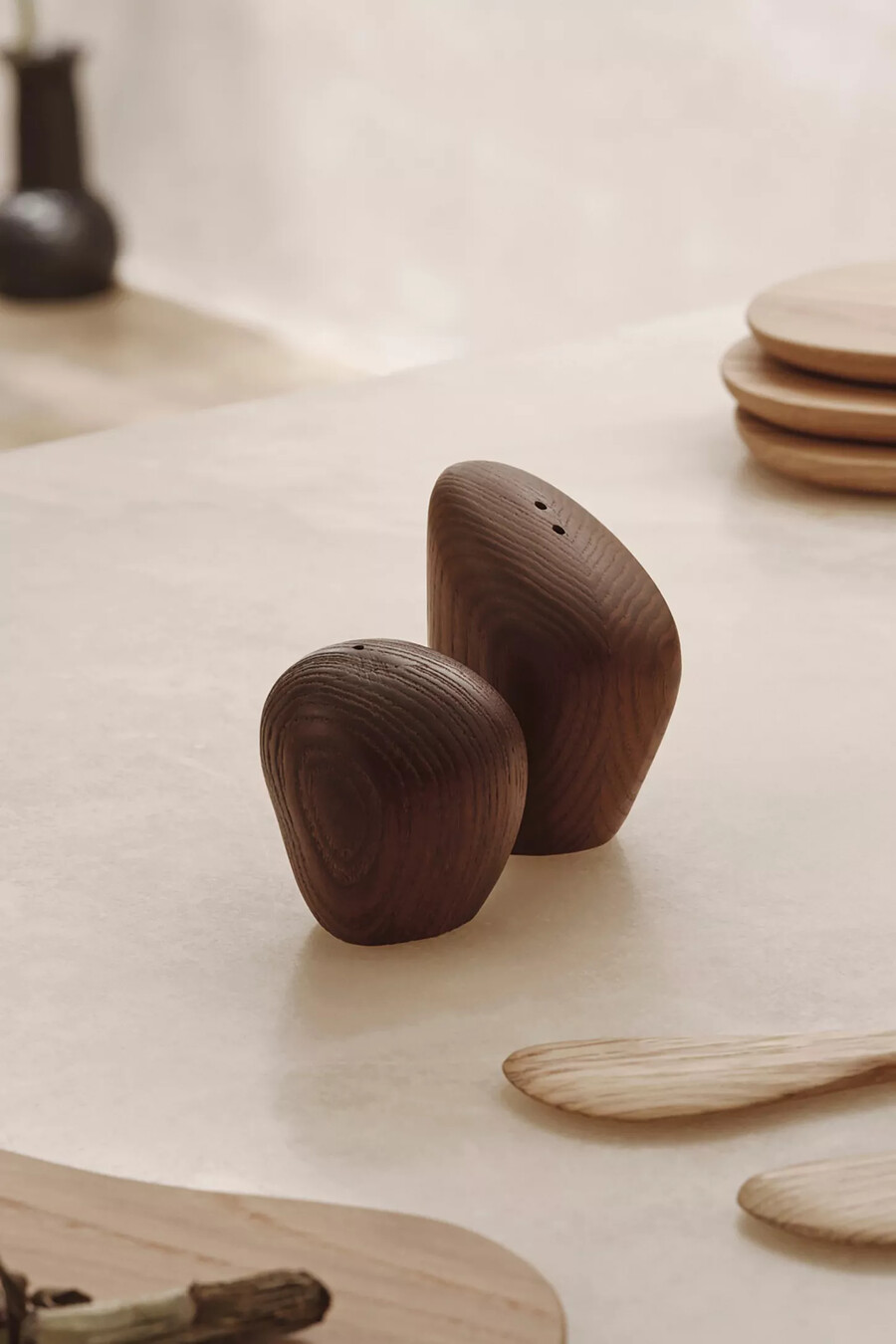 saleros y pimenteros cairn de ferm living