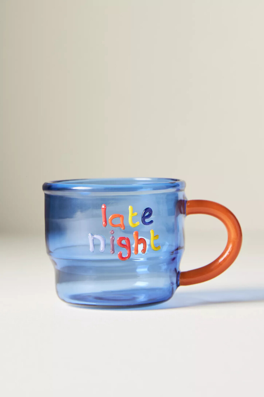 taza de espresso de cristal con notas de amor