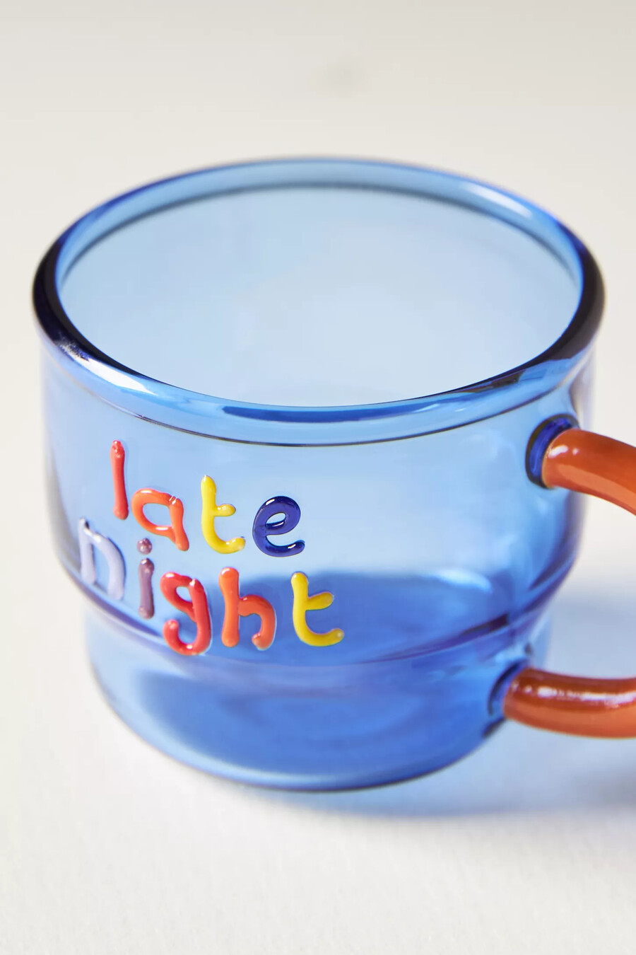 taza de espresso de cristal con notas de amor