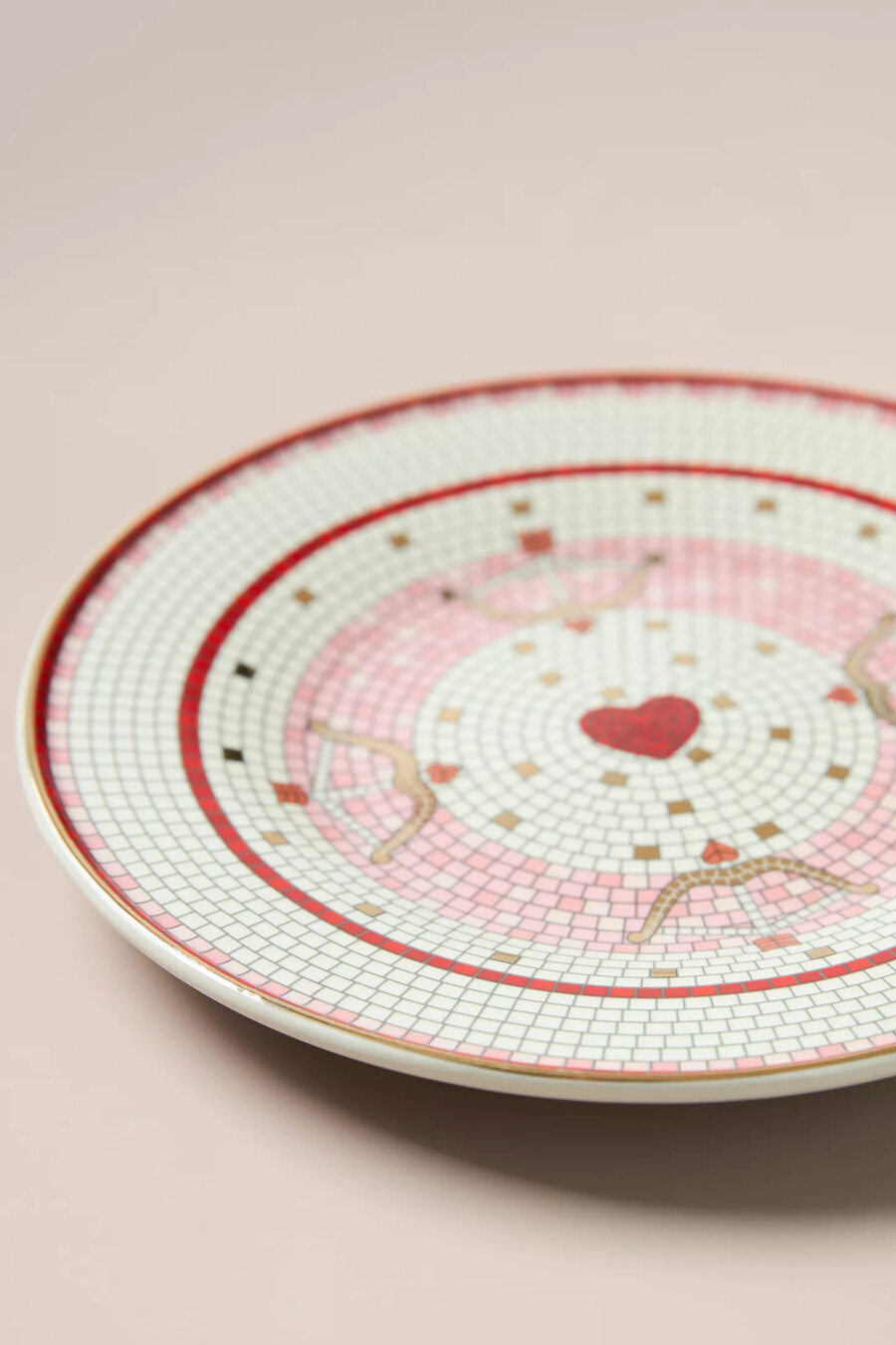 plato de postre con azulejos de valentine bistro