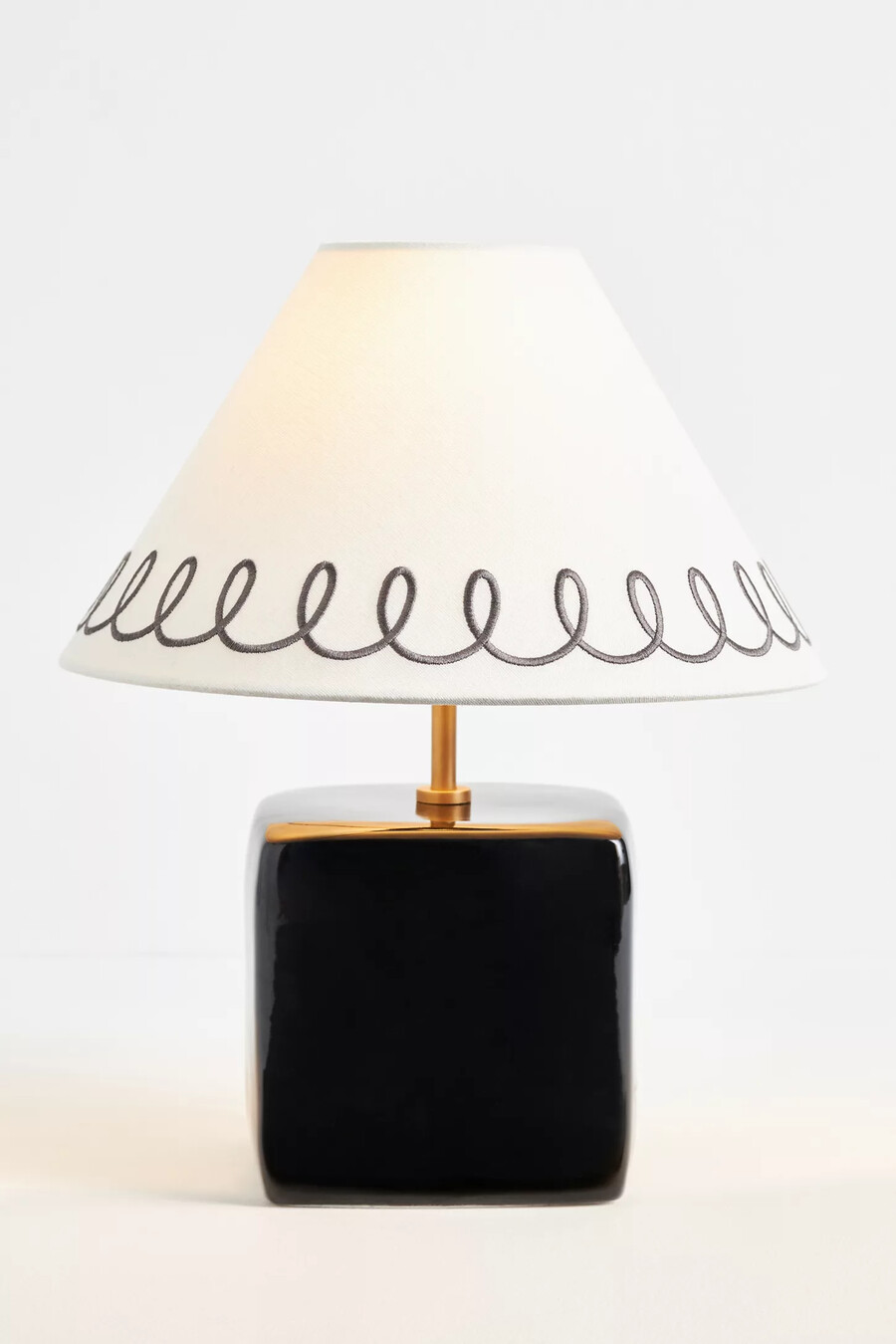 lámpara de mesa de cerámica maeve