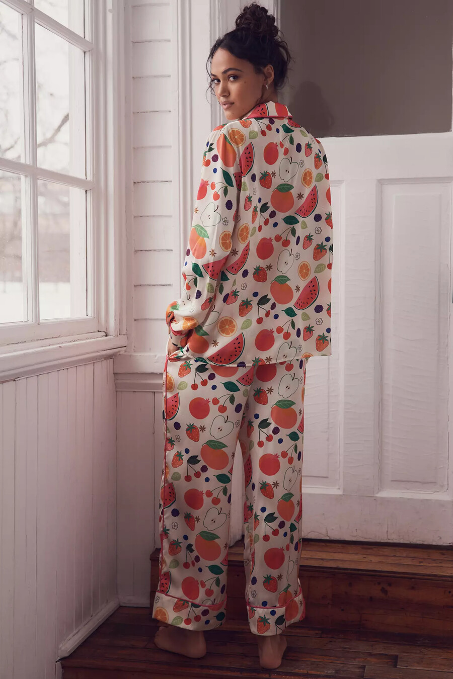 conjunto de pijama de manga larga con frutas jugosas de karen mabon
