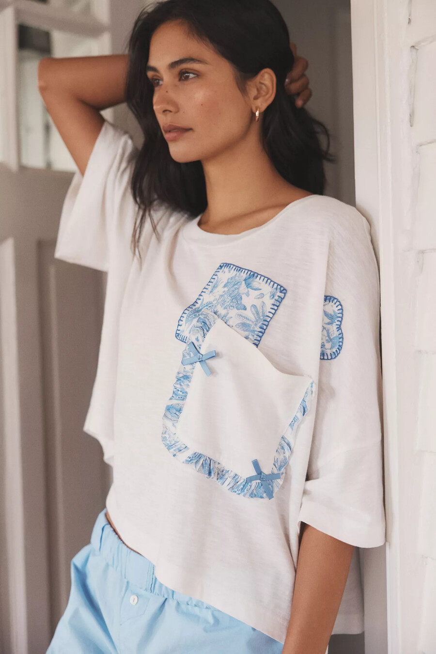 camiseta extragrande con bolsillo de parche de lyrebird