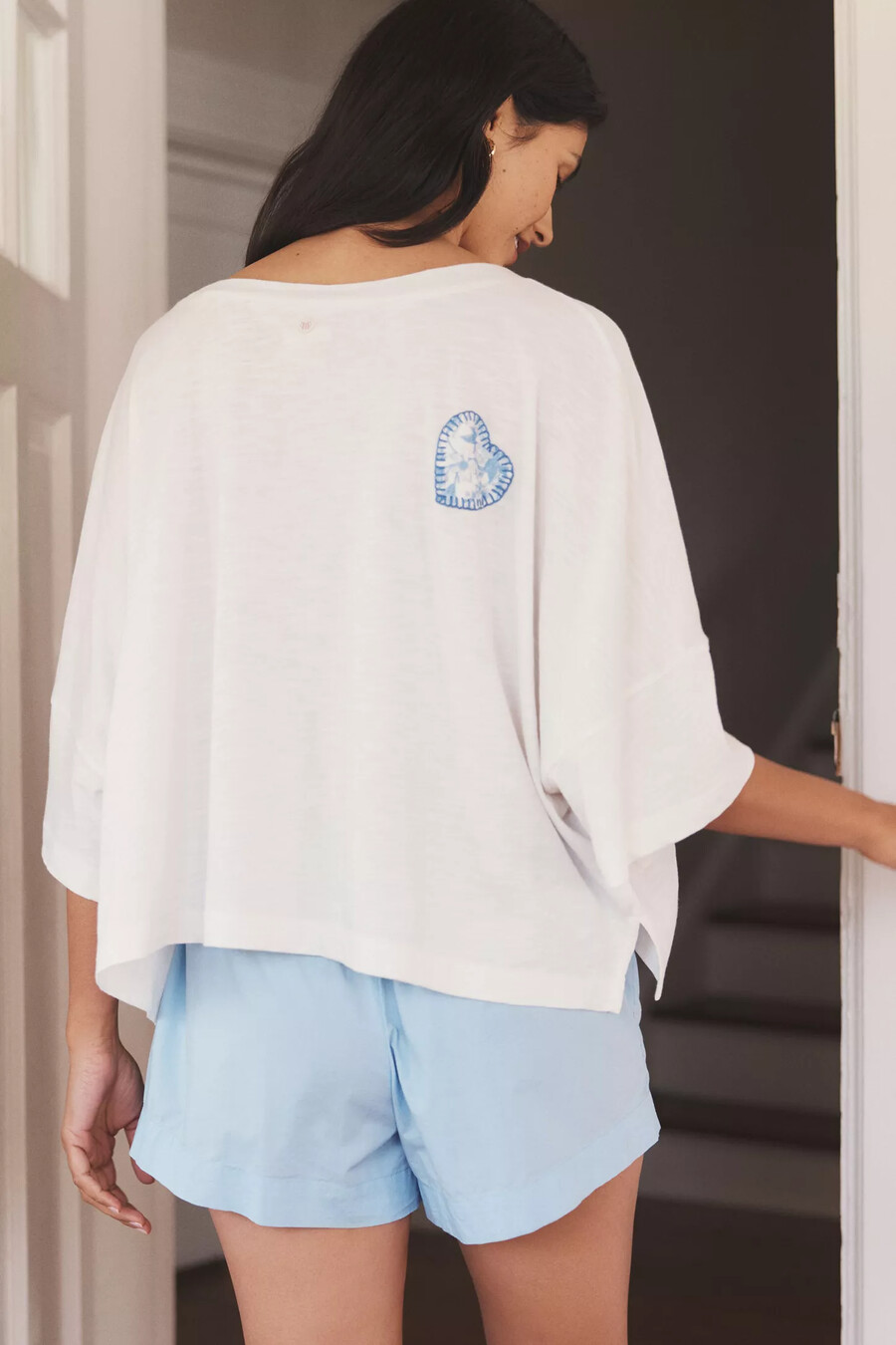 camiseta extragrande con bolsillo de parche de lyrebird