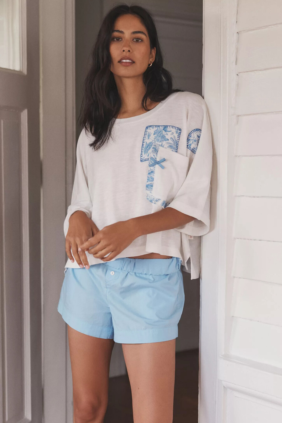 camiseta extragrande con bolsillo de parche de lyrebird