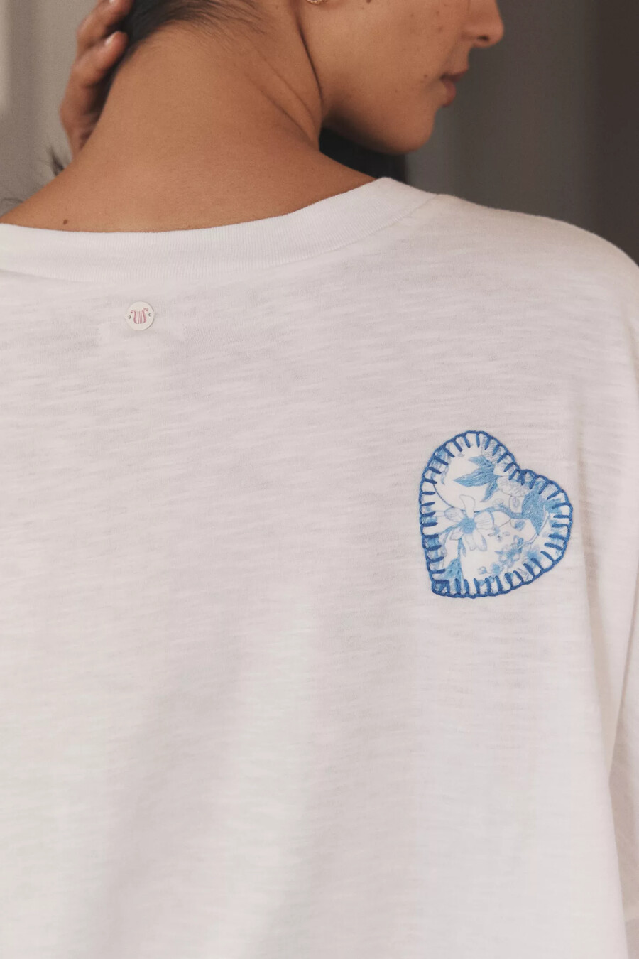 camiseta extragrande con bolsillo de parche de lyrebird