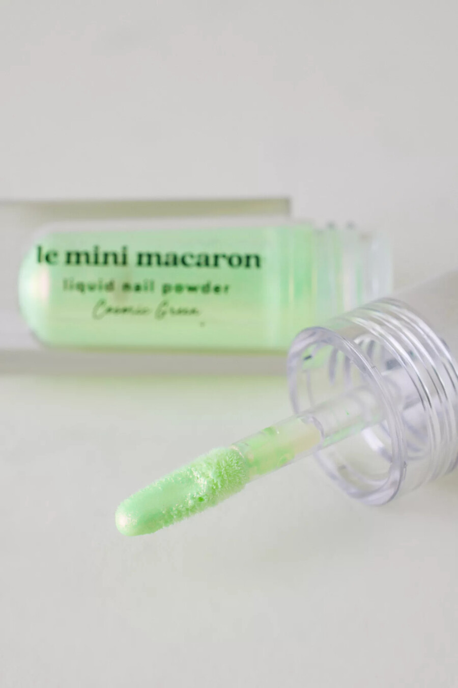 polvo líquido para uñas le mini macaron cosmic green