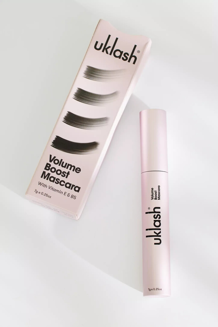 máscara de pestañas volume boost de uklash