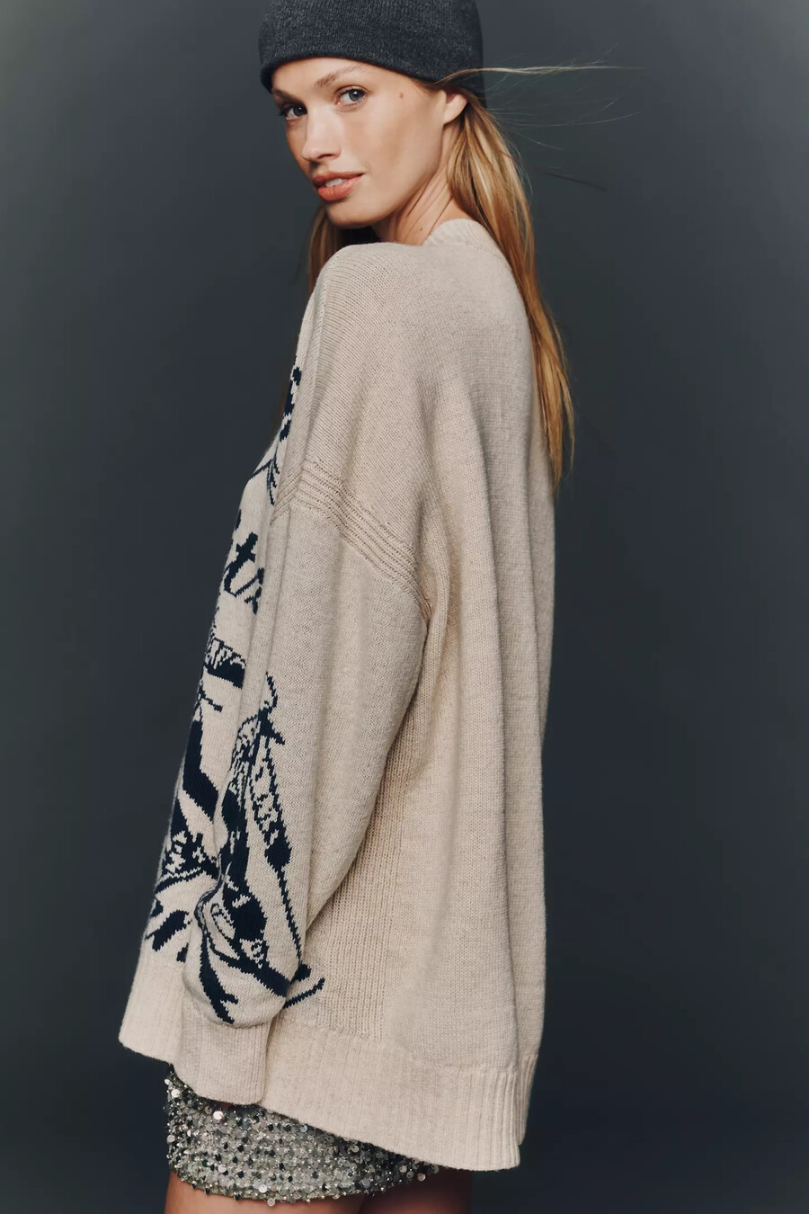 jersey de cuello redondo con gráfico extragrande de maeve