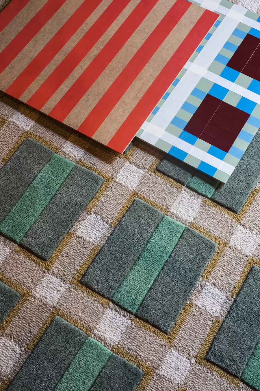 alfombra de lana para jardín de helechos layered x evelina kroon