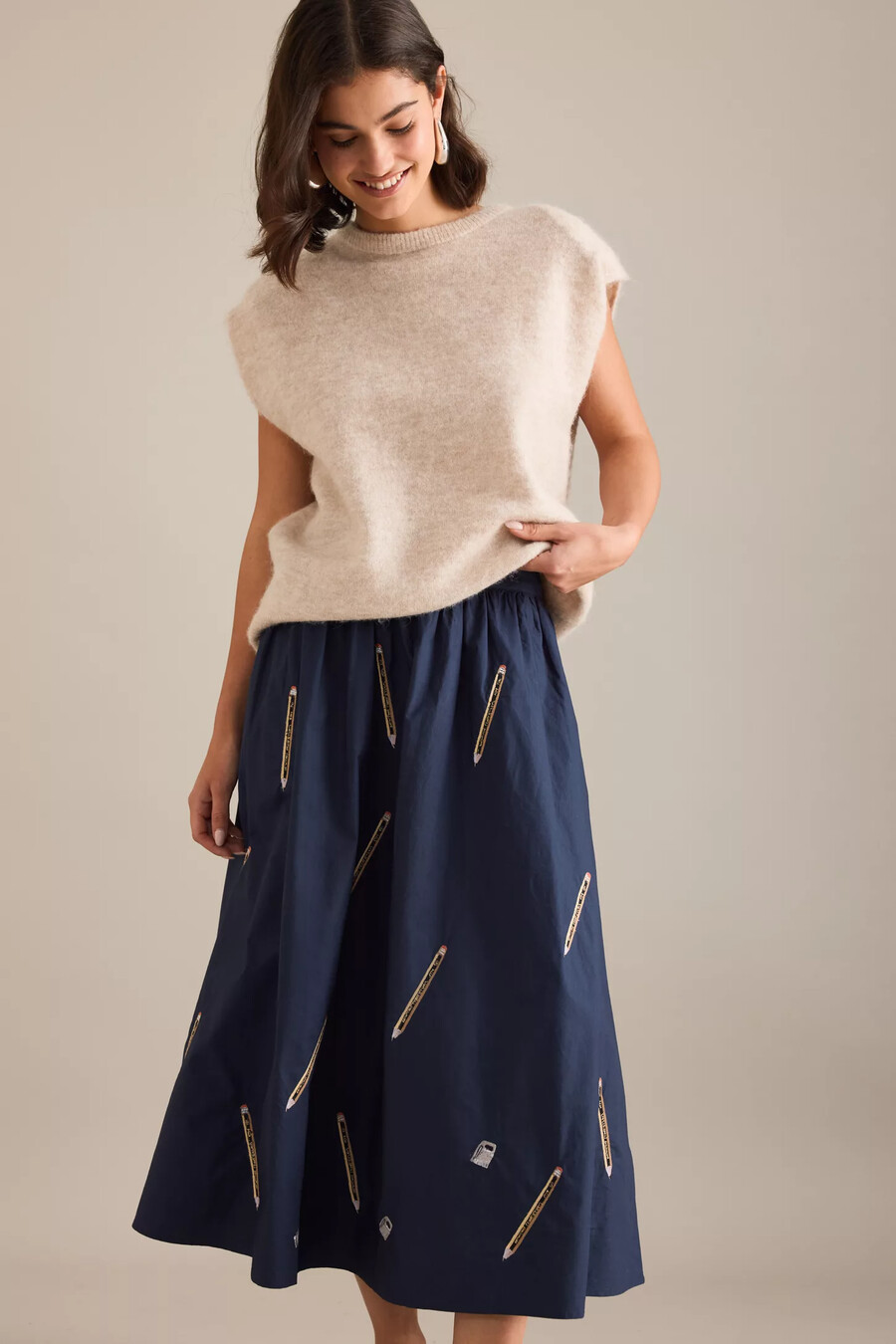 falda midi bordada stella nova