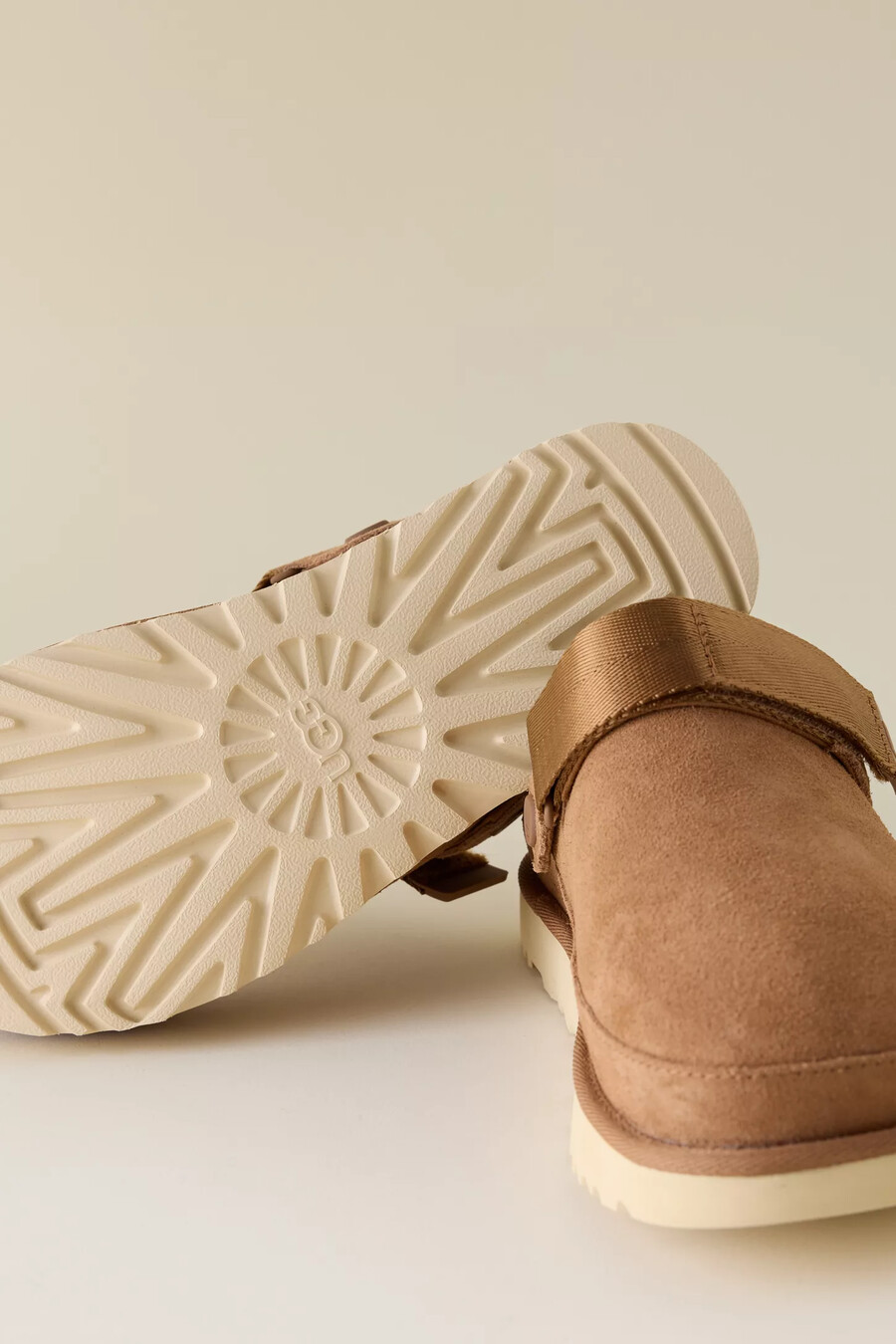zuecos ugg goldenstar