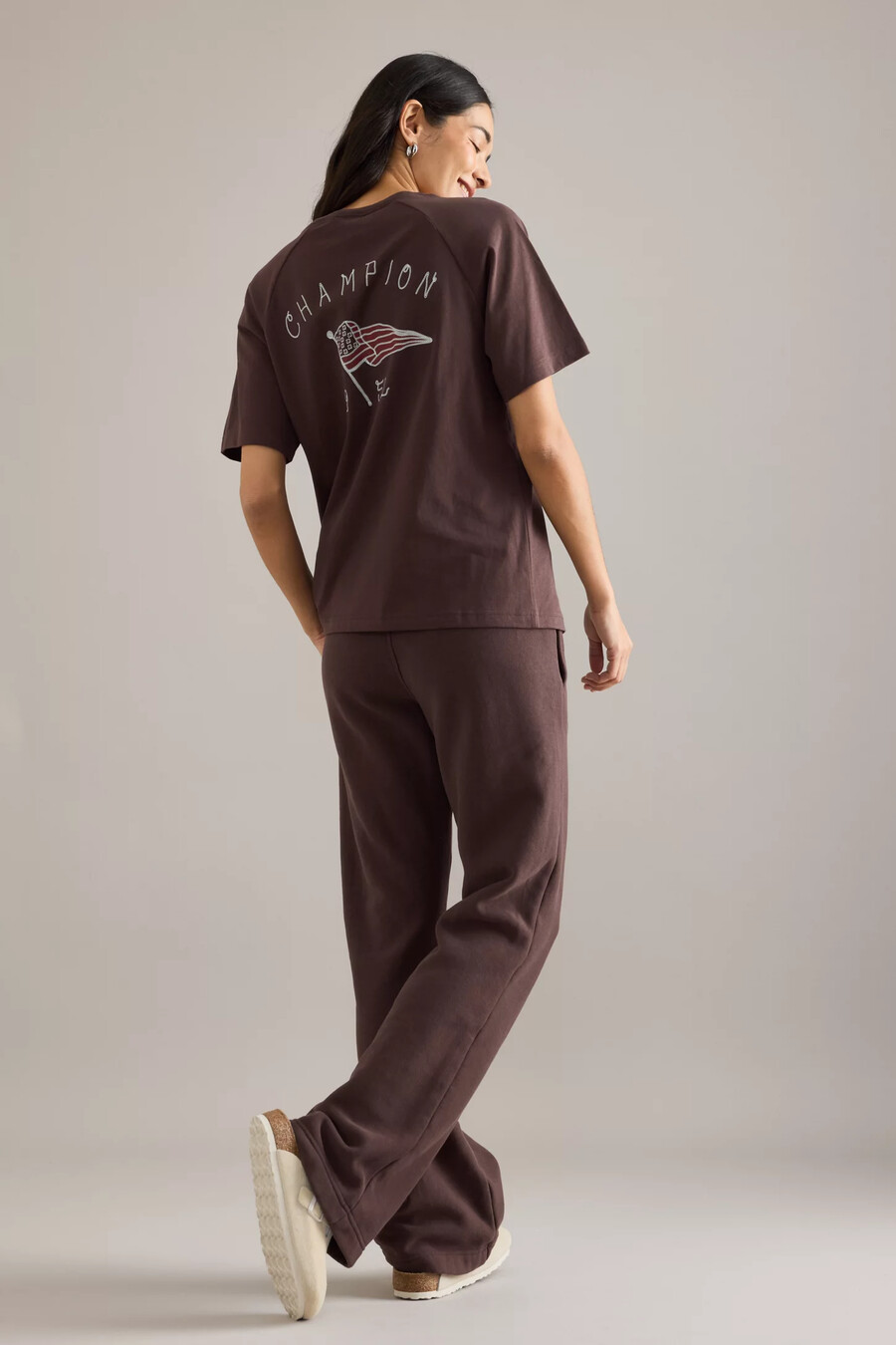 pantalones deportivos acampanados champion